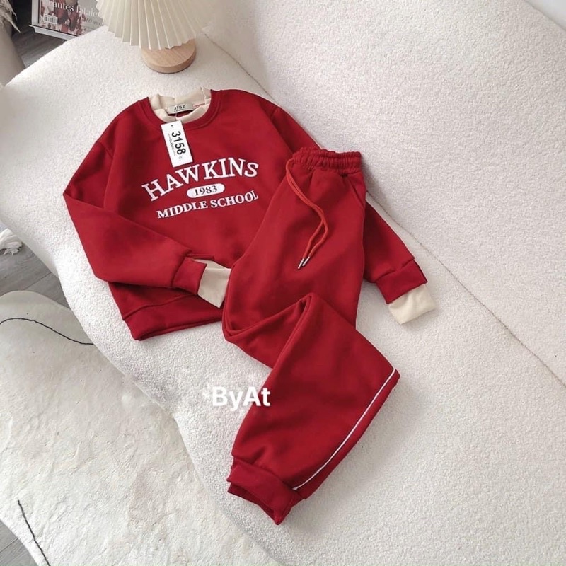 BỘ NỈ ĐỎ HAWKINS CỔ TRÒN CHO NỮ