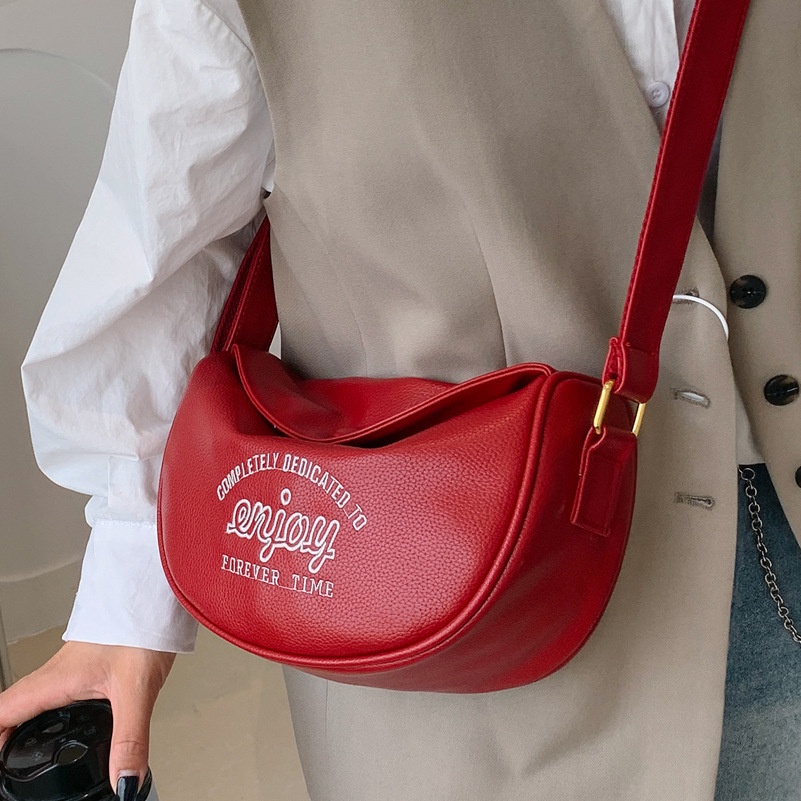 Túi Xách Hình Yên Ngựa niche Thời Trang Cho Nữ