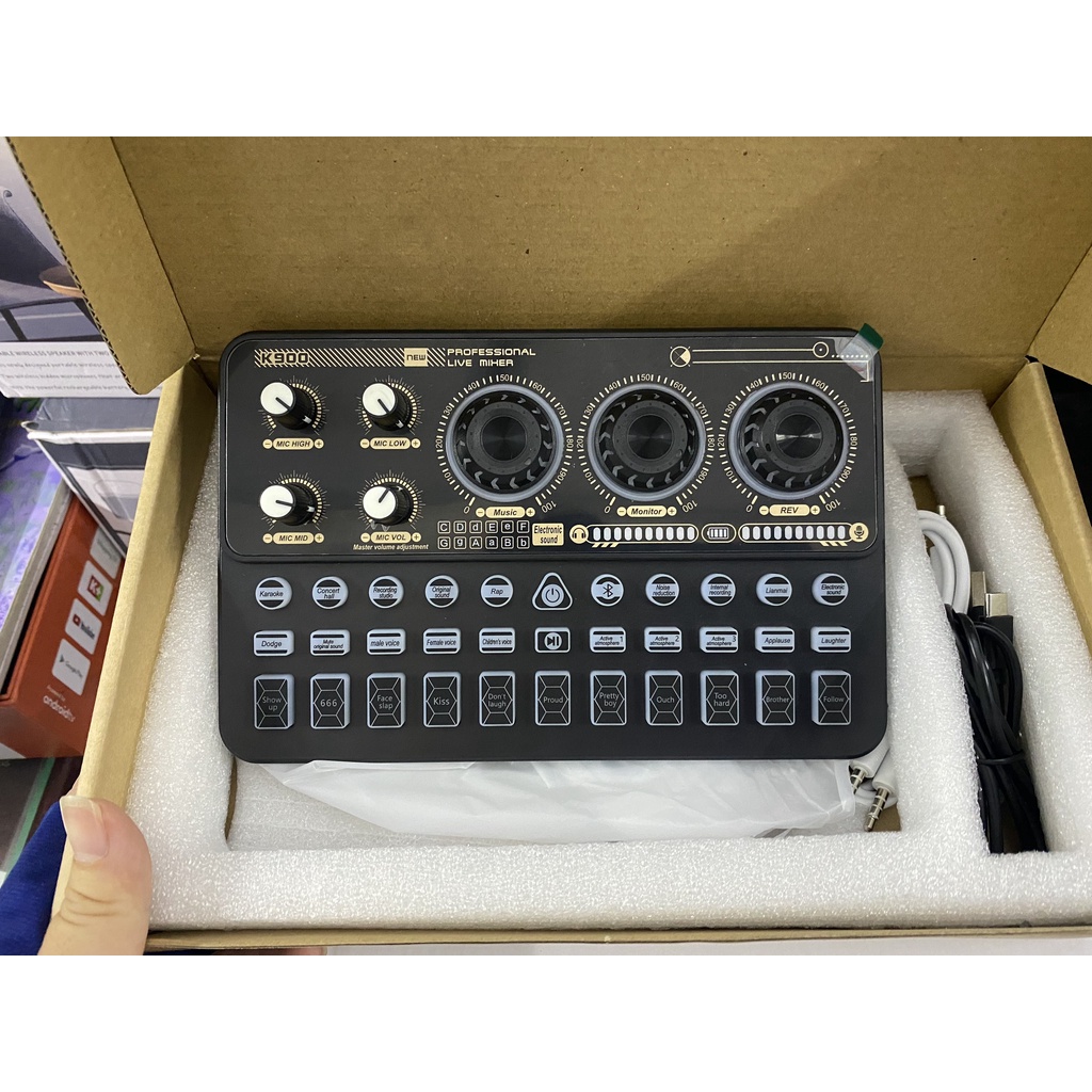 Bộ Sound Card K900 Có bluetooth auto-tune tích pin dùng cho các micro thu âm bảo hành 06 tháng