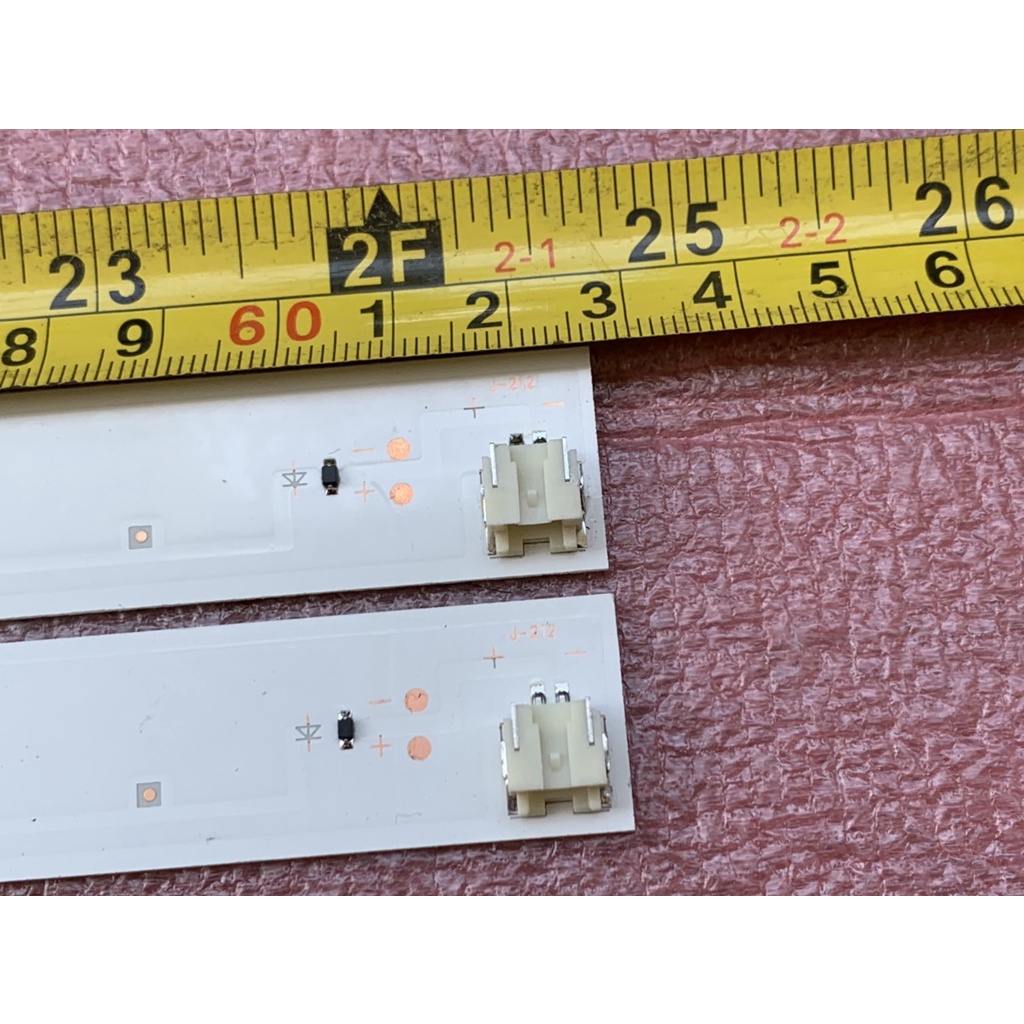 LED TIVI TOSHIBA 32L2550 32L5450 SVT320AL0_Rev03_5LED HÀNG MỚI 100%, BỘ 2 THANH MỖI THANH 5 BÓNG 3V, DÀI 62,7cm