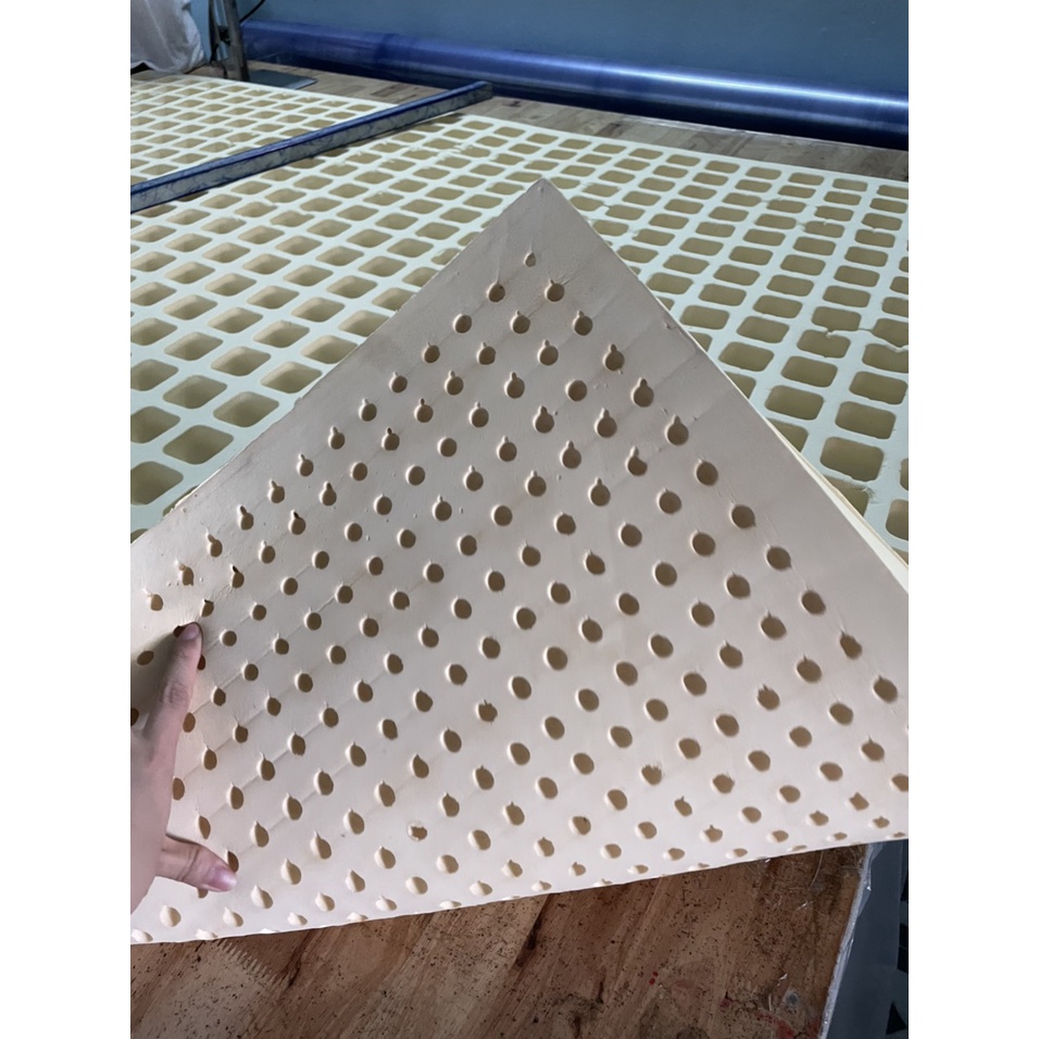 Nệm cao su thiên nhiên 100%,bảo hành xẹp, freeship size 100cm x 200cm x5cm