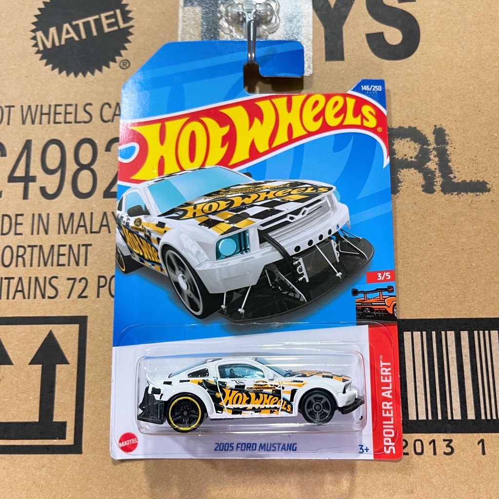ducstore.vn Xe mô hình HCX88 Hot Wheels 2005 Ford Mustang
