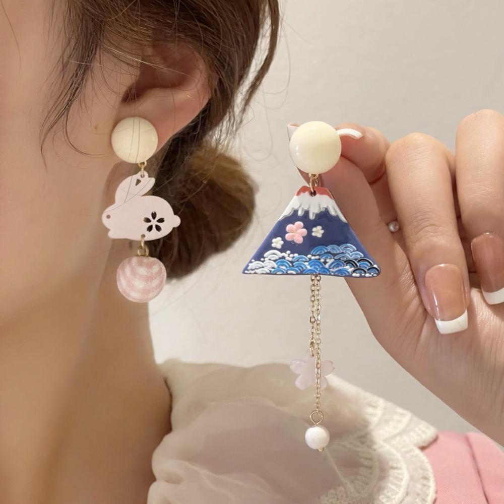 Khuyên Tai Thả Mặt Trăng Và Thỏ Cá Tính Cho Nữ