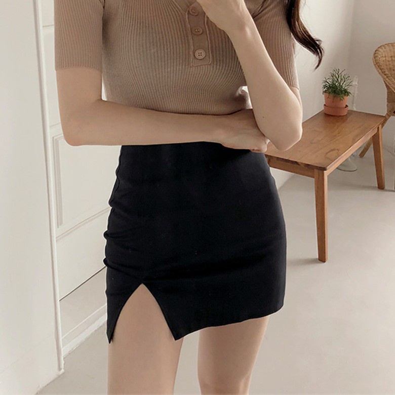 Chân váy ôm ngắn xẻ đùi hấp dẫn