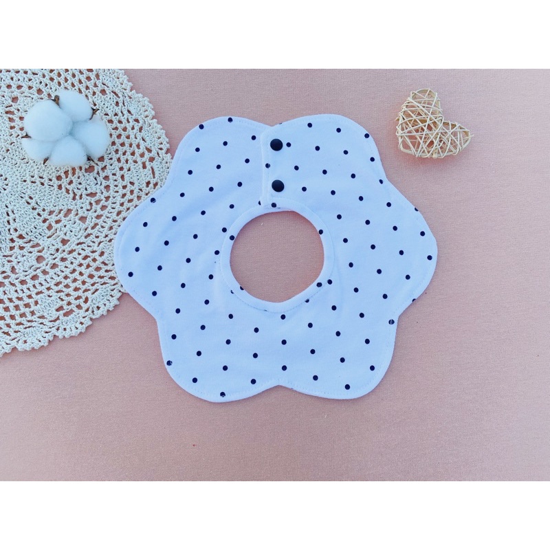 Yếm hoa chất cotton xuất dư bé gái