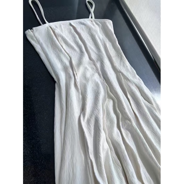 Váy voan phồng 2 dây màu ngà đen tôn dáng dễ phối đồ thời trang nữ