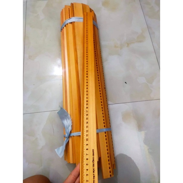 Thước gỗ giáo viên