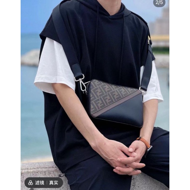 Túi đeo chéo nam 4 màu họa tiết sz23x15cm bản chuẩn đẹp nét căng fullbox