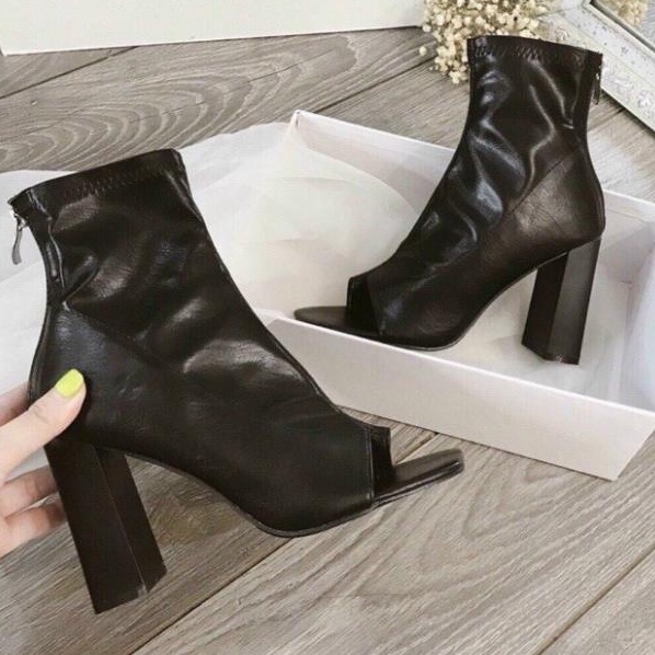 Giày Bốt Nữ Cổ Cao Hở Mũi