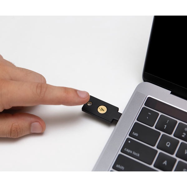Khóa bảo mật YubiKey 5C NFC
