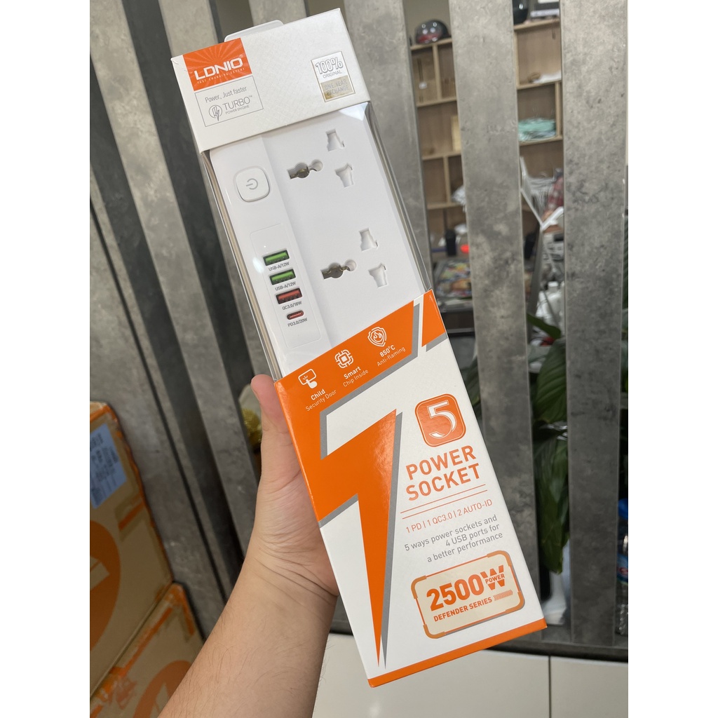 Ổ điện 5 cổng LD.nio Công suất 2.500W, tích hợp sạc nhanh lên tới 20W, Bảo hành 1 đổi 1