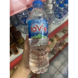 Nước khoáng tinh khiết Lavie chai 350ml / 500ml
