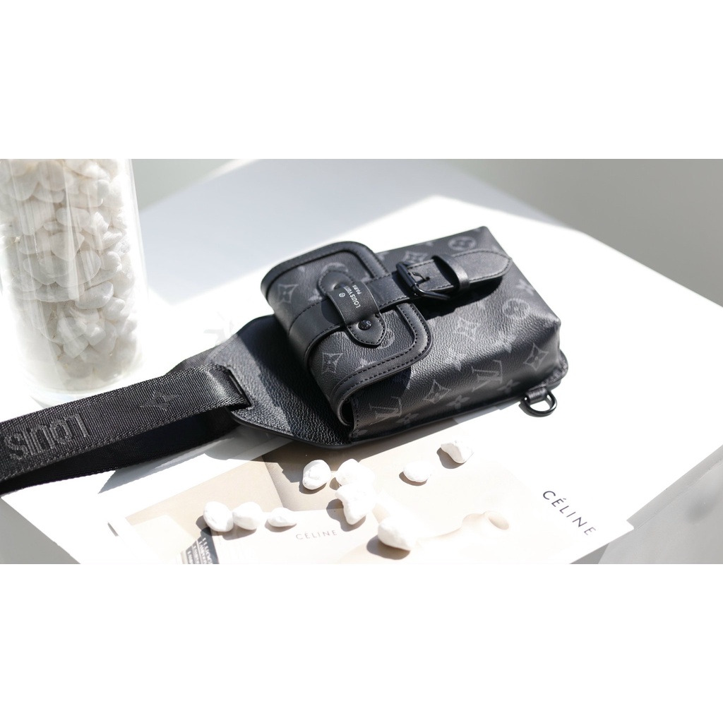 Túi Đeo Vai Nam L V Saumur Sling Cao Cấp Hàng Có Sẵn