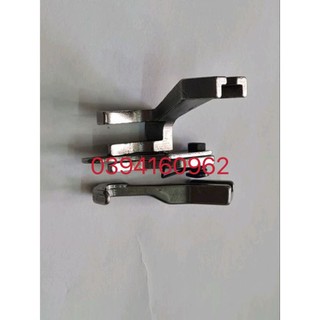 Chân vịt diễu mí có lưỡi gà sử dụng cho máy may 1 kim ổ lớn 340