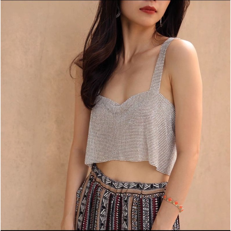 Áo croptop hai dây đính đá