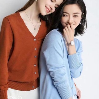 Áo len các loại chọn trên live (hình minh họa)
