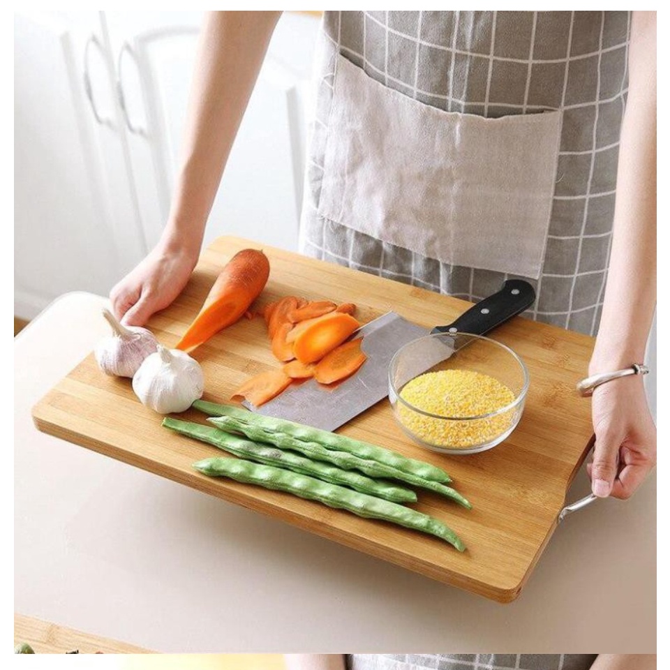 Thớt gỗ tre chữ nhật khoáng khuẩn loại dày kích thước lớn 20x30cm có móc treo inox cao cấp