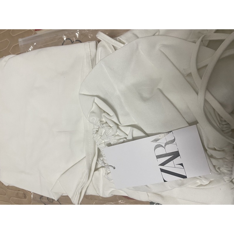 SẴN-Váy lưng đan chéo, tay bồng hot hit