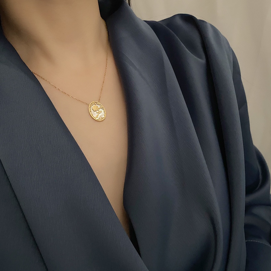 Vòng cổ Họa Tiết Hoa Hồng Thời Trang 2022 Sang Trọng Cho Nữ