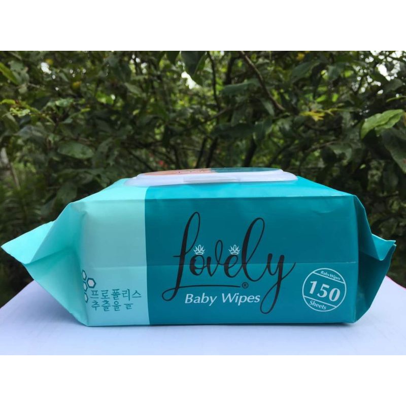 Khăn ướt  cao cấp không mùi Lovely