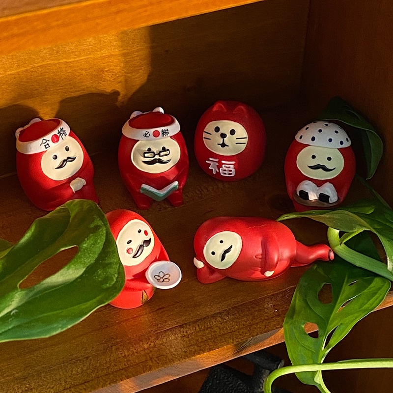 Mô hình chủ đề Daruma đỏ