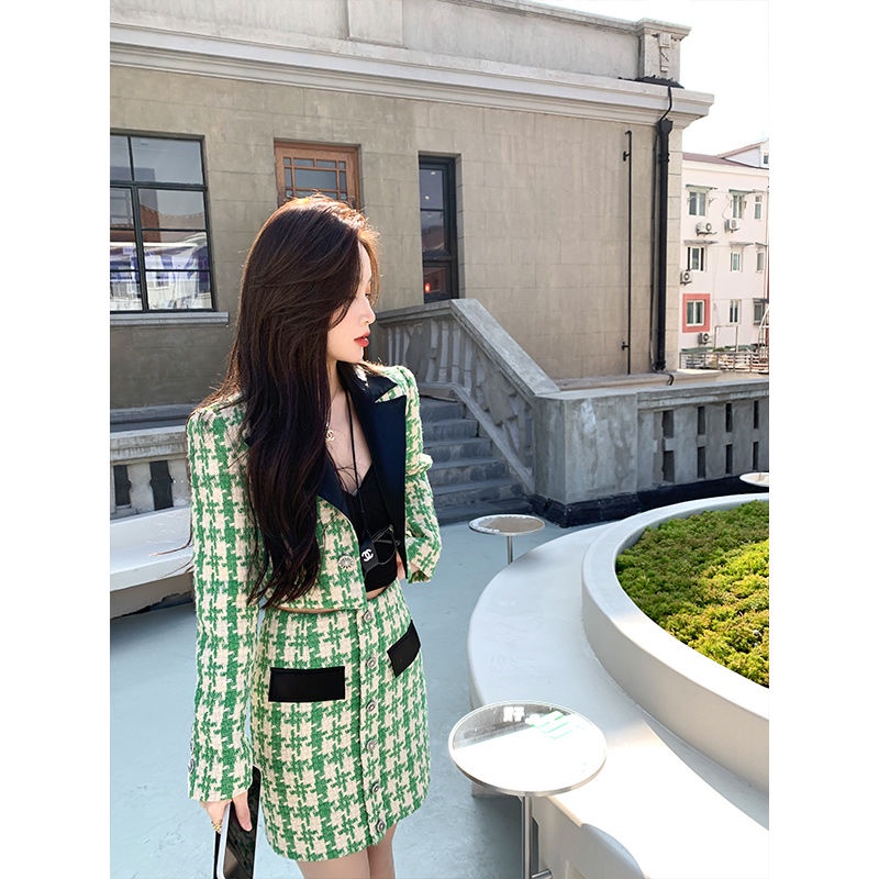 Bộ Áo Khoác Vest + Chân Váy Ngắn In Họa Tiết Caro Màu Xanh Ngọc Lam Thời Trang Thu Đông 2022 Cho Nữ