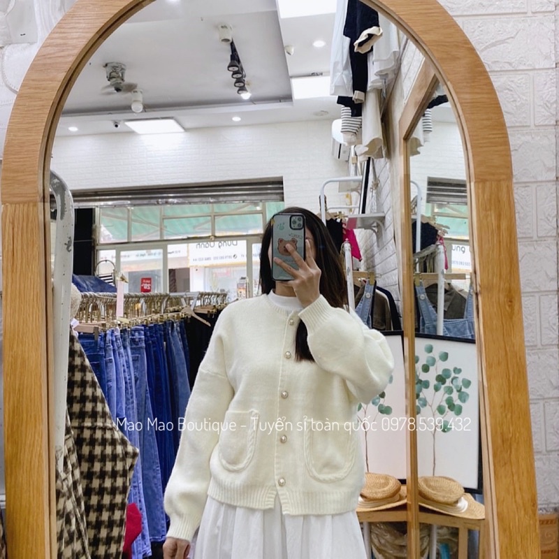 Áo khoác cardigan len cổ tròn khuy ngọc hai túi Mao Mao Boutique