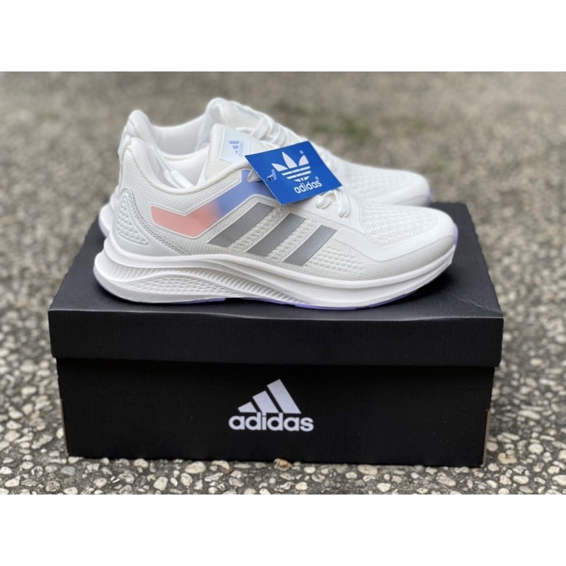 Giày thể thao adidad cho mẹ và bé sz 36-40