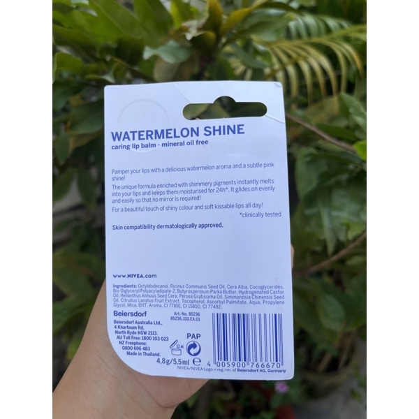 Son dưỡng chuyên sâu Nivea Lip Watermelon Shine Limited Edition 4.8g.hương dưa hấu