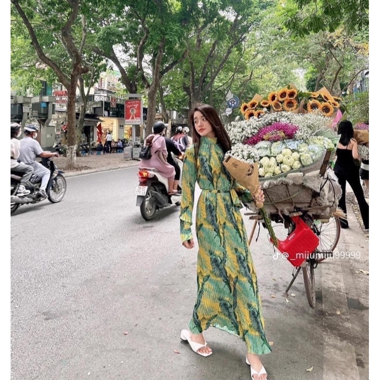 Váy dáng dài buộc eo