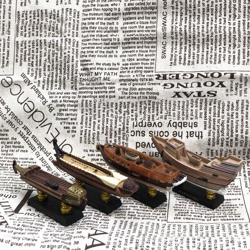 Mô Hình Tàu Titanic Bằng Nhựa Resin Thủ Công Sáng Tạo Để Bàn Trang Trí Nhà Cửa