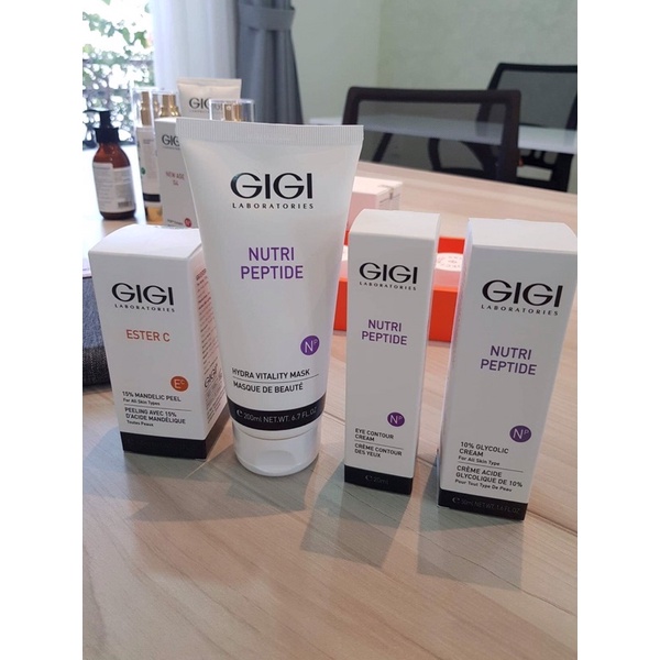 Kem dưỡng tẩy da chết, làm sáng da, chống lão hóa: GIGI Nutri Peptide 10% Glycolic Cream