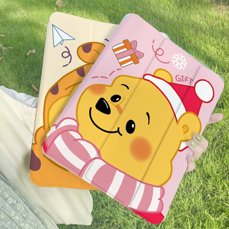 Bao Da Máy Tính Bảng Ba Lớp Chống Rơi Vỡ In Hình Gấu Pooh Dễ Thương Có Ngăn Đựng Bút Cho iPad Pro11 Ipad9 Air4 / 5 Mini