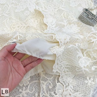 Váy ren cổ yếm 2 lớp LB
