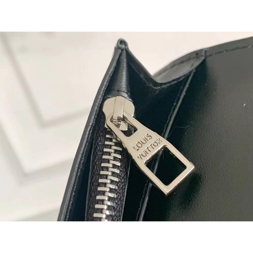 Louis VuittonLV's New Long Wallet62665