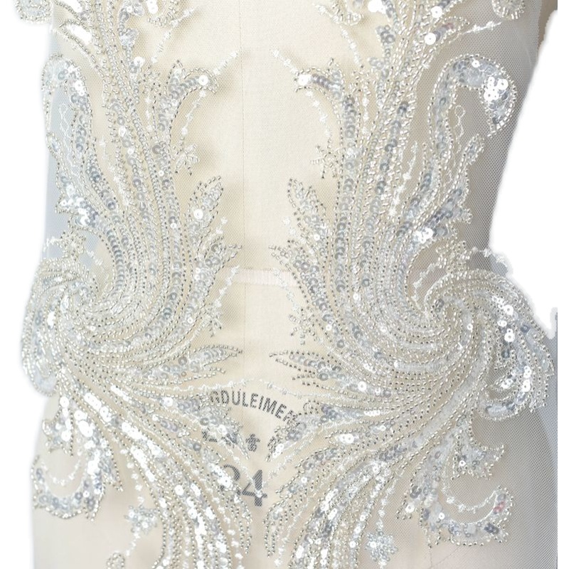 Miếng Ren Thêu Đính Hạt Cườm Hình Đôi Cánh Sau Lưng Váy Cưới Cao Cấp Phụ Kiện Thủ Công