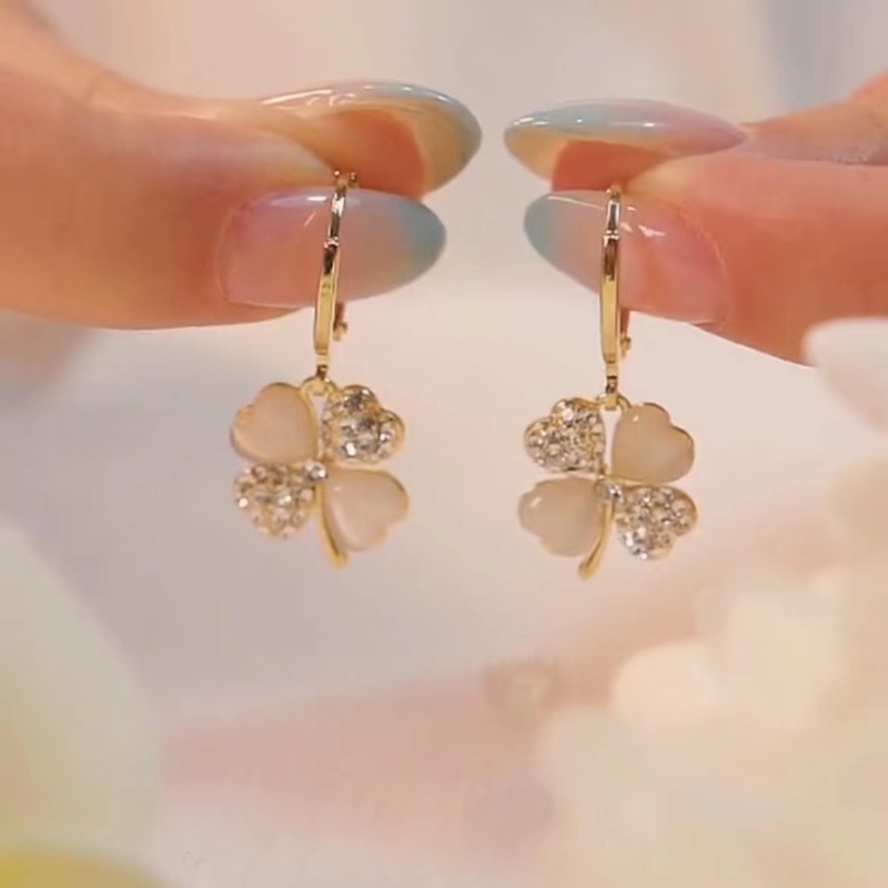Khuyên Tai Hình Cỏ Bốn Lá Đính Đá zircon Màu Sắc Lấp Lánh Phong Cách Hàn Quốc Cho Nữ