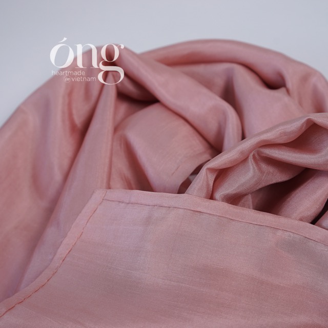 Khăn choàng cổ lụa tơ tằm viền tay tinh tế tỉ mỉ-Óng Silk -Lụa trơn loại dầy, khâu viền hoàn toàn bằng tay, nhuộm an toà