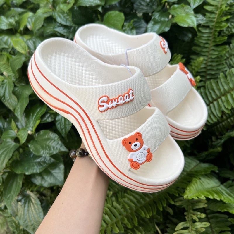 Dép bánh mì đế gợn sóng 2 quai tăng chiều cao 4cm tặng kèm sticker xinh xắn - DL168