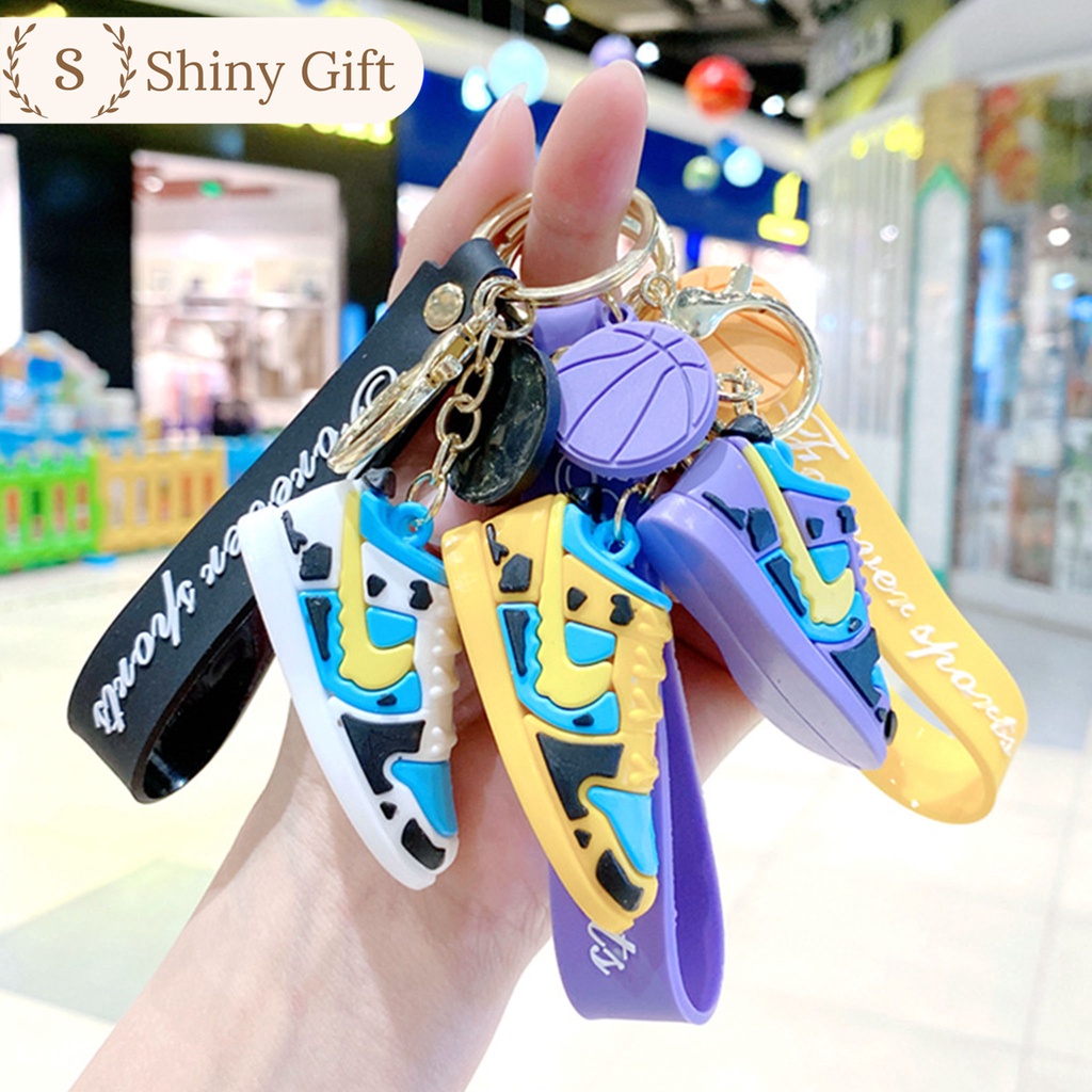 Móc khóa hình giày thể thao