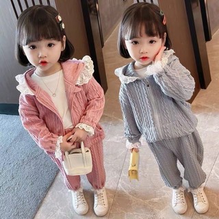 Bộ quần áo len mũ ren cho bé gái