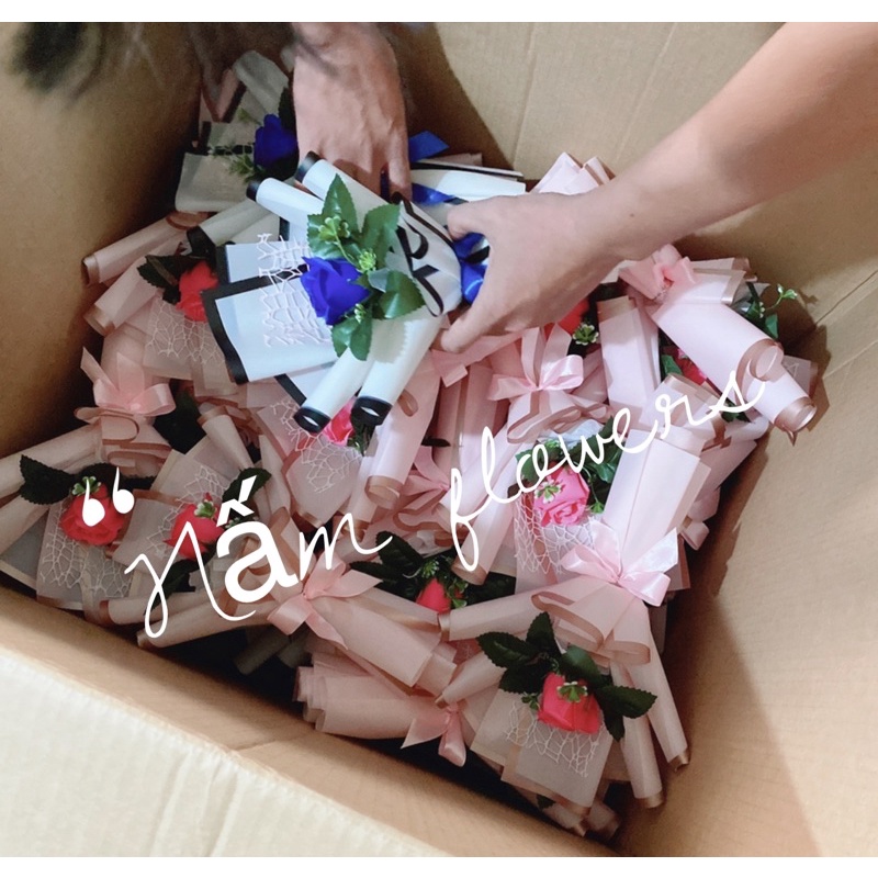 Bó hoa sáp 1 bông xinh xắn