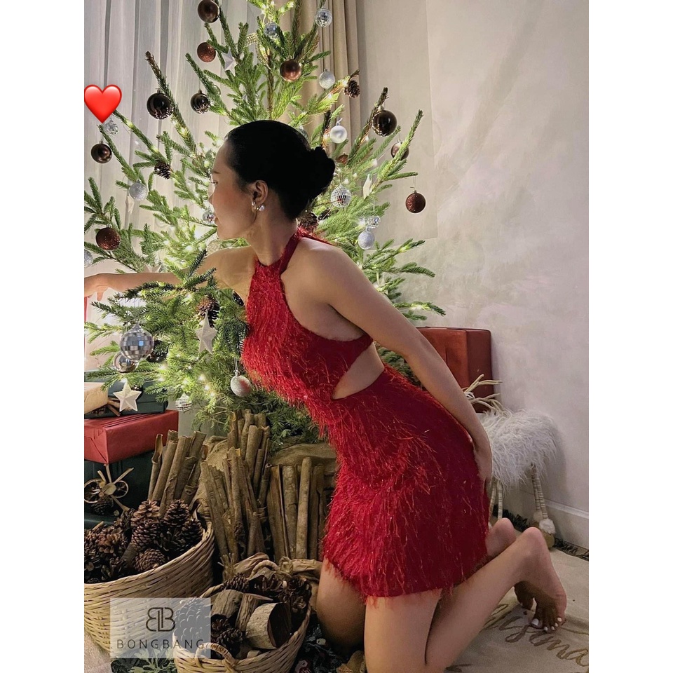 Đầm yếm lông hở lưng 1 dây ngang dáng ngắn xòe nhẹ cực hot , chất lông mềm mát