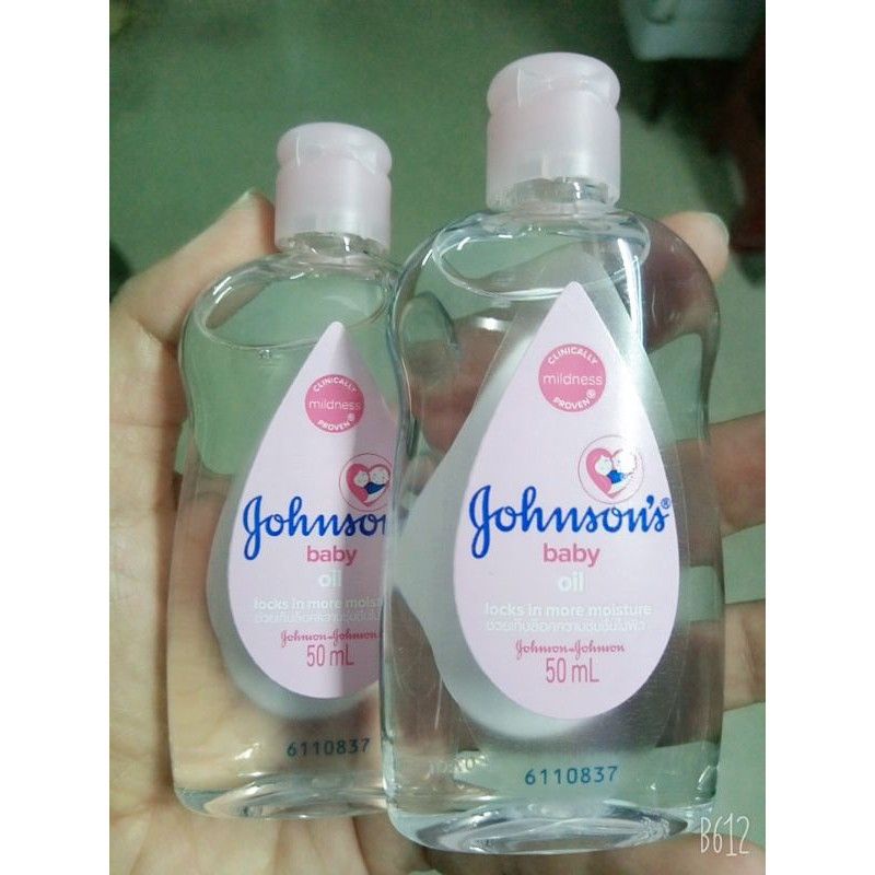 [Combo 2 chai]Dầu massage dưỡng ẩm Johnson's Baby 50ml