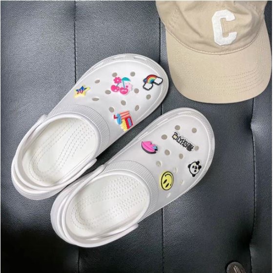 Dép cross Sunny  gắn sticker mẫu mới sang chảnh, dép bánh mì đế cao đi cực êm chân không nóng cho mùa hè