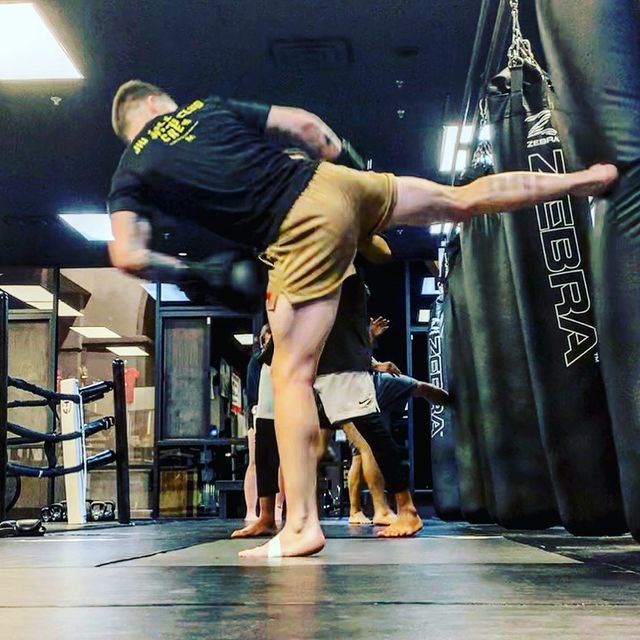 Quần Short Thể Thao Phối Lưới Thoáng Khí Thời Trang Mùa Hè Mới Cho Nam