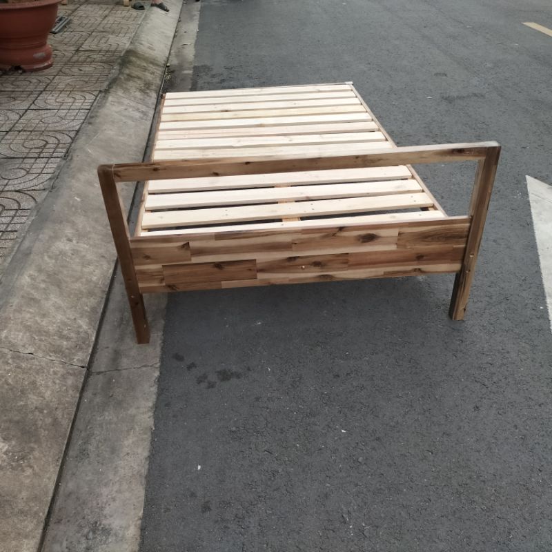 Giường ngủ cho em bé - giường ngủ gỗ tự nhiên, kích thước ngang 100cm, 120cm, 140cm, dài 2m.