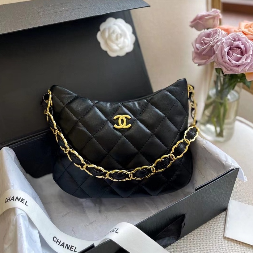 Túi Xách Da Cừu Đính Đá Phối Dây Xích Đeo Vai Sành Điệu Cho Nữ777777