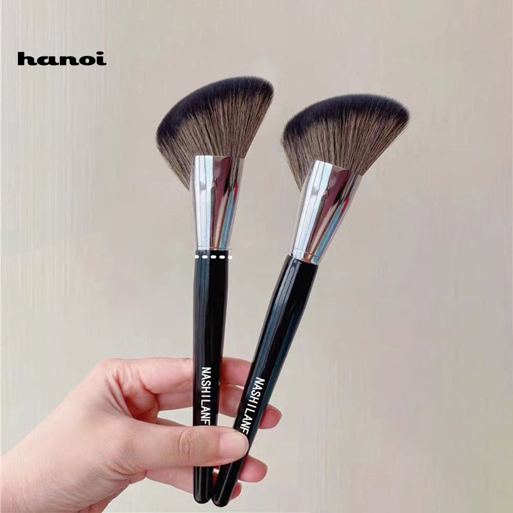 1 Cọ Điêu Khắc Tạo Khối Bắt Sáng Da Mặt Chất Liệu Sợi Tổng Hợp Mềm Mại Chuyên Nghiệp Cho Nữ