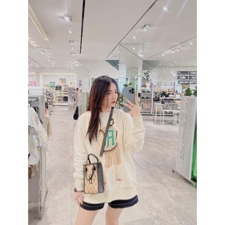 Áo nỉ zara hình cô gái chuẩn authentic